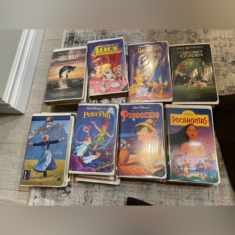VHS Lot - Picture 2 of 16